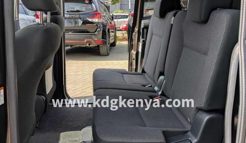 
								TOYOTA SIENTA  ( XV PACKAGE ) full									
