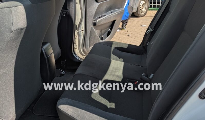 
								TOYOTA COROLLA AXIO ( 1.5X 4WD ) full									