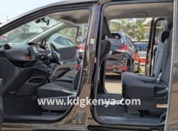
										TOYOTA SIENTA  ( XV PACKAGE ) full									
