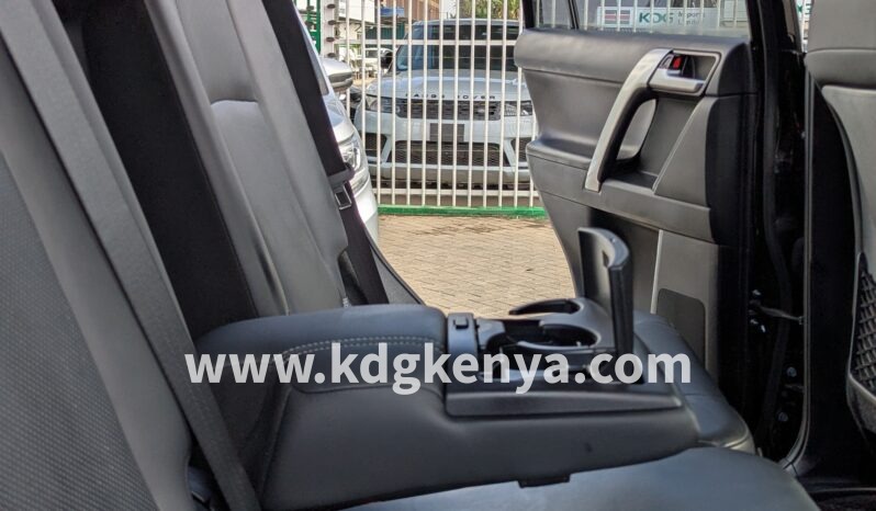 
TOYOTA LANDCRUISER PRADO ( TX Argento Cross FULL4WD ) COLOR : BLACK full									