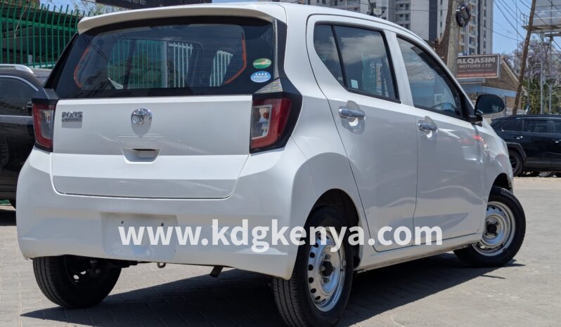 
TOYOTA PIXES EPOCH ( B GRADE ) full									