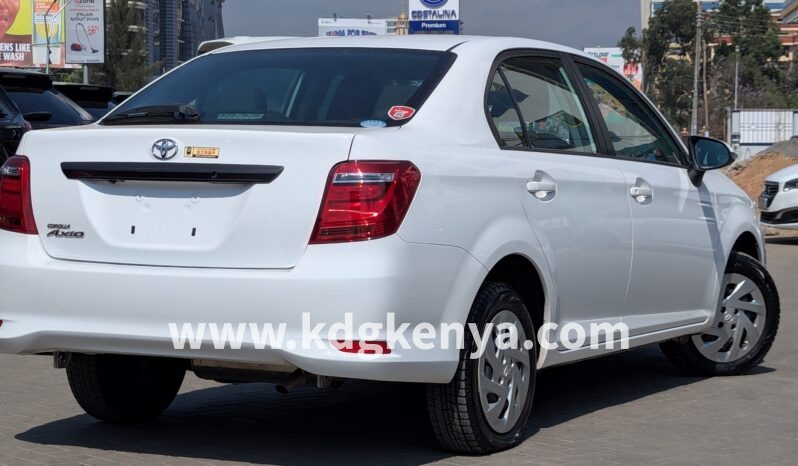 
								TOYOTA COROLLA AXIO ( 1.5X 4WD ) full									