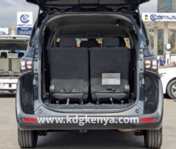 
										TOYOTA SIENTA ( XV PACKAGE ) full									
