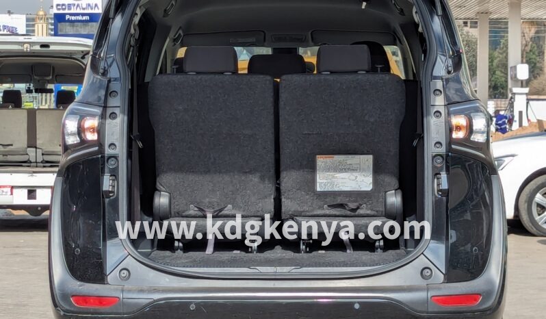 
								TOYOTA SIENTA ( XV PACKAGE ) full									
