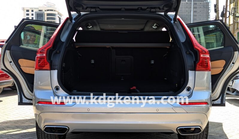 
								VOLVO XC60 ( D4 AWD 2nd GENERATION ) full									