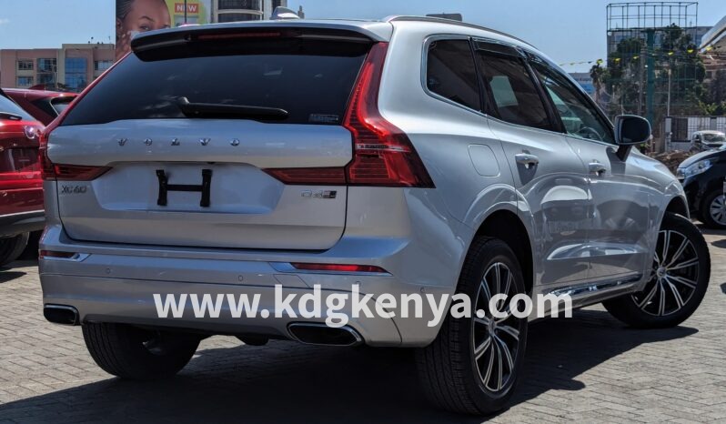 
								VOLVO XC60 ( D4 AWD 2nd GENERATION ) full									