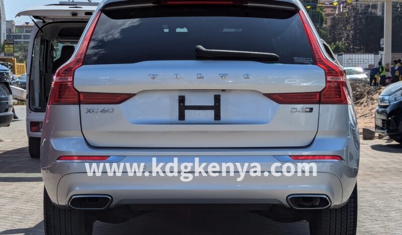 
								VOLVO XC60 ( D4 AWD 2nd GENERATION ) full									