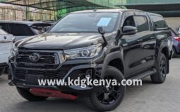 TOYOTA HILUX PICKUP ( X GRADE )
