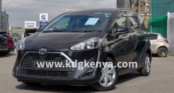 TOYOTA SIENTA ( XV PACKAGE )