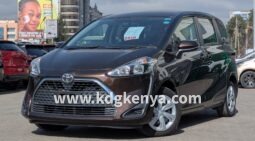TOYOTA SIENTA  ( XV PACKAGE )