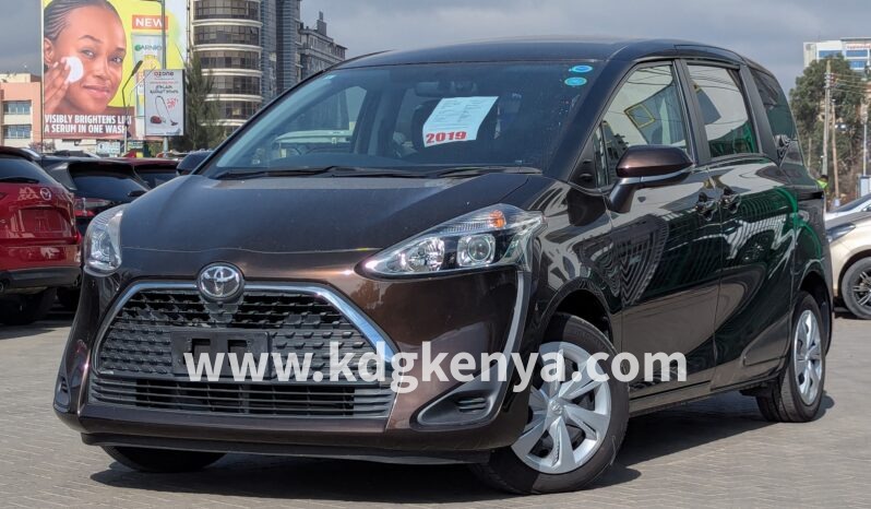 
								TOYOTA SIENTA  ( XV PACKAGE ) full									