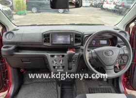 TOYOTA PIXES EPOCH ( L SA III )