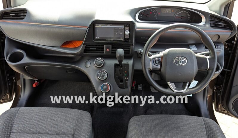 
								TOYOTA SIENTA  ( XV PACKAGE ) full									