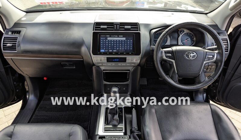 
TOYOTA LANDCRUISER PRADO ( TX Argento Cross FULL4WD ) COLOR : BLACK full									