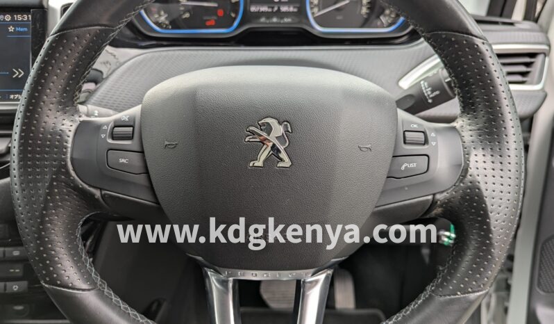 
								PEUGEOT 2008 full									