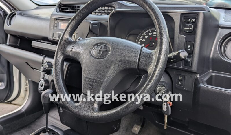 
								TOYOTA PROBOX ( 4WD DX COMFORT ) full									
