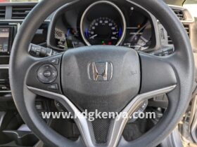 HONDA FIT ( HYBRID F )