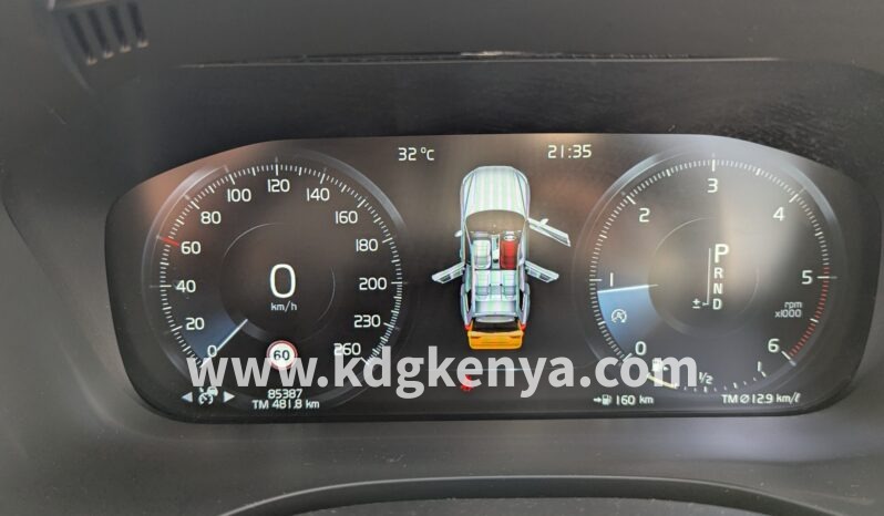 
								VOLVO XC60 ( D4 AWD 2nd GENERATION ) full									