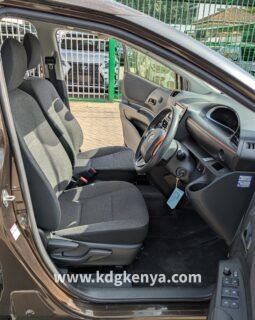 
										TOYOTA SIENTA  ( XV PACKAGE ) full									