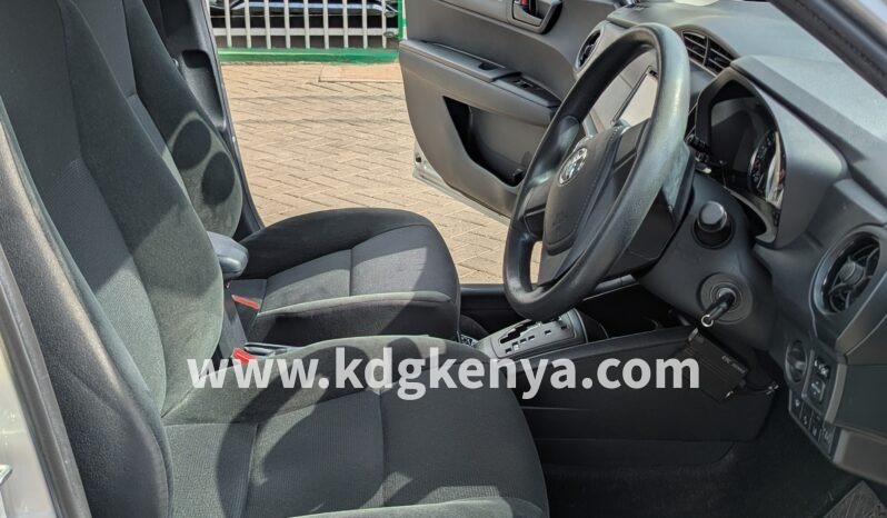 
								TOYOTA COROLLA AXIO ( 1.5X 4WD ) full									