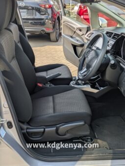 
										HONDA FIT ( HYBRID F ) full									
