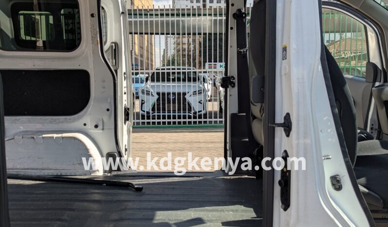 
								NISSAN NV200 VANETTE ( 2WD ) full									