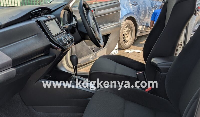 
								TOYOTA COROLLA AXIO ( 1.5X 4WD ) full									