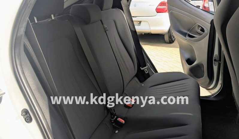 
								TOYOTA YARIS ( X GRADE ) full									