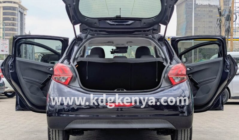 
PEUGOT 208 full									