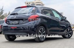 
PEUGOT 208 full									