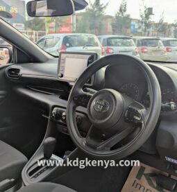 
										TOYOTA YARIS ( X GRADE ) full									