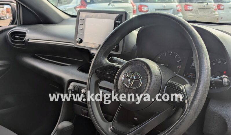 
								TOYOTA YARIS ( X GRADE ) full									