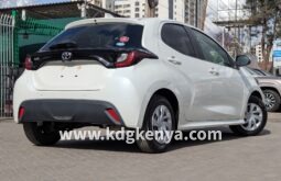 
										TOYOTA YARIS ( X GRADE ) full									
