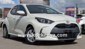 TOYOTA YARIS ( X GRADE )
