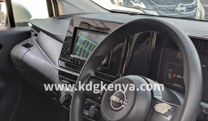 
								NISSAN NOTE ( E-13 S GARDE ) full									