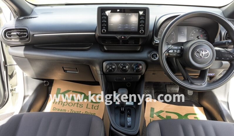 
								TOYOTA YARIS ( X GRADE ) full									