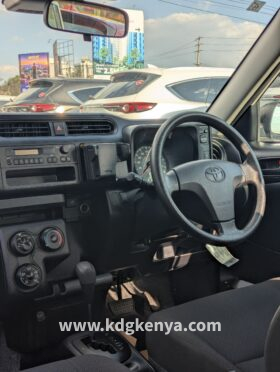 TOYOTA SUCCEED VAN ( DX )