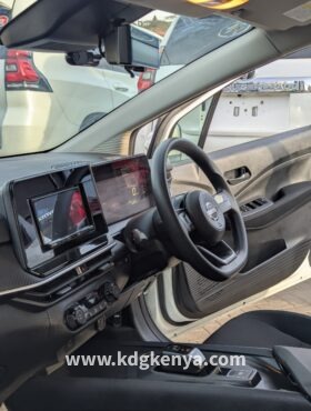 NISSAN NOTE ( E-13 S GARDE )