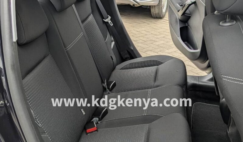 
PEUGOT 208 full									