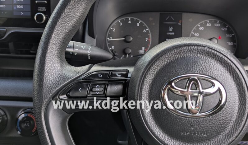 
								TOYOTA YARIS ( X GRADE ) full									