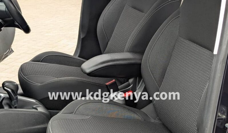 
PEUGOT 208 full									